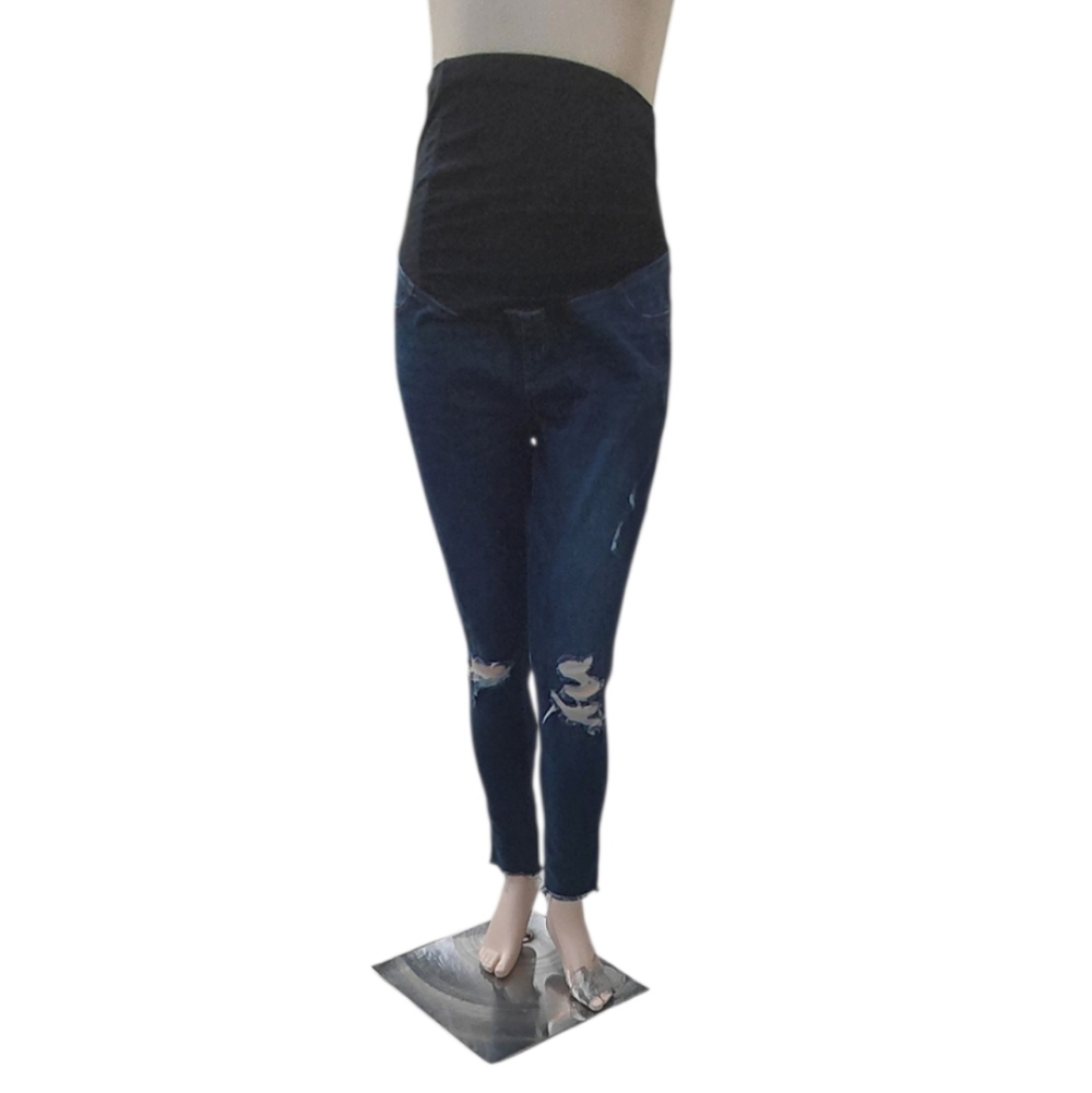 7081...Women's Isabel Maternity Distressed Jegging Jeans Size 14